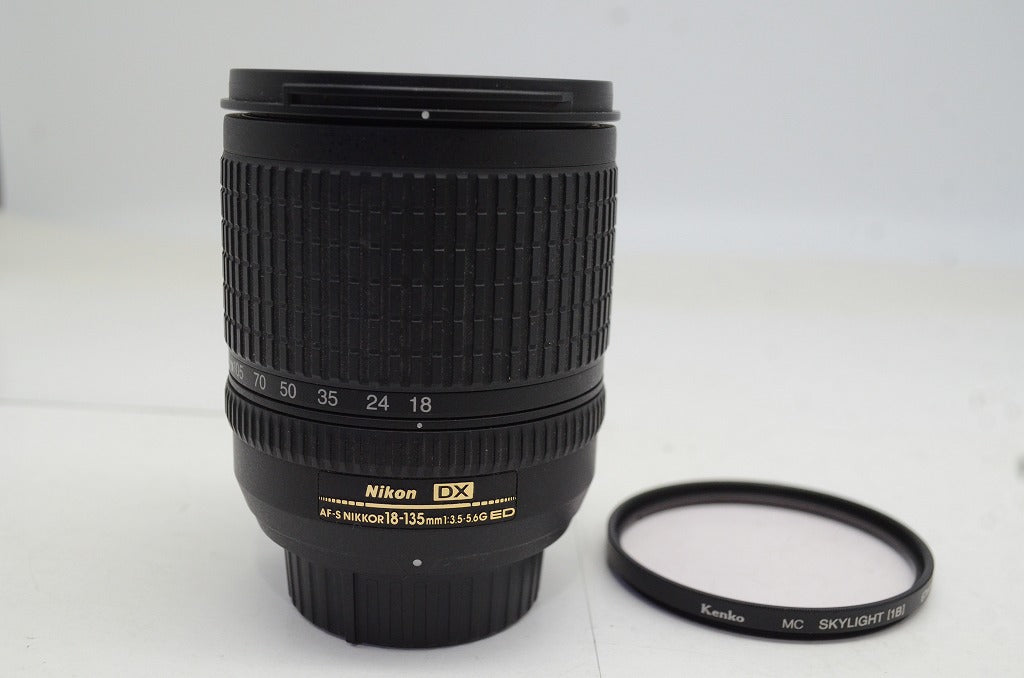 美品 Nikon ニコン AF-S DX NIKKOR 18-135mm F3.5-5.6G ED IF APS-C ズームレンズ 250926o