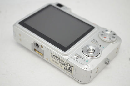 良品 CASIO カシオ EXILIM EX-Z750 コンパクトデジタルカメラ シルバー 250926g