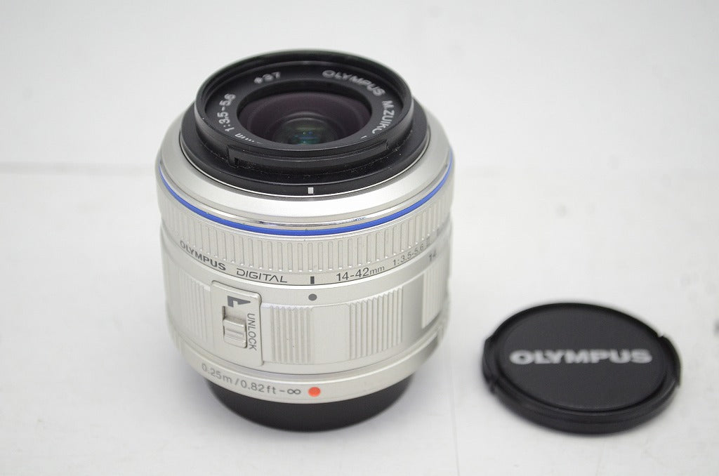 美品 OLYMPUS オリンパス M.ZUIKO DIGITAL 14-42mm F3.5-5.6 II マイクロフォーサーズ シルバー 250927o