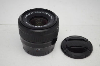 美品 FUJIFILM フジフィルム SUPER EBC FUJINON XC 15-45mm F3.5-5.6 OIS PZ Xマウント ズームレンズ ブラック 250930u