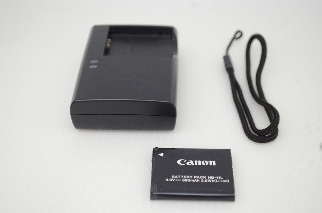 良品 Canon キヤノン PowerShot A2400 IS コンパクトデジタルカメラ シルバー 251203a