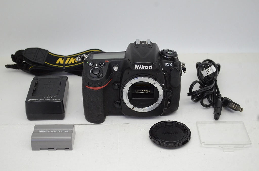 良品 Nikon ニコン D300 ボディ デジタル一眼レフカメラ 250927as
