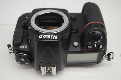 良品 Nikon ニコン D300 ボディ デジタル一眼レフカメラ 250927as