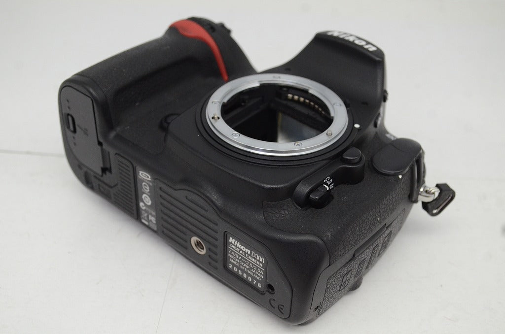 良品 Nikon ニコン D300 ボディ デジタル一眼レフカメラ 250927as
