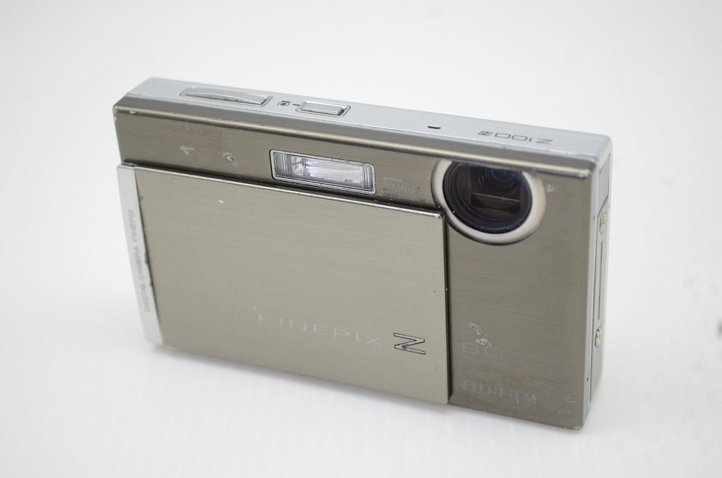 FUJIFILM フジフィルム FinePix Z100fd コンパクトデジタルカメラ シルバー 251204q