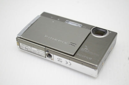 FUJIFILM フジフィルム FinePix Z100fd コンパクトデジタルカメラ シルバー 251204q