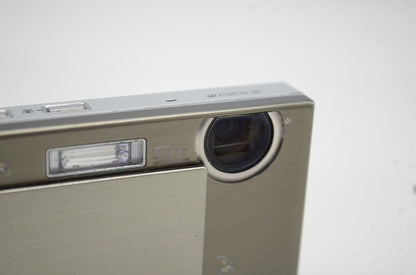 FUJIFILM フジフィルム FinePix Z100fd コンパクトデジタルカメラ シルバー 251204q