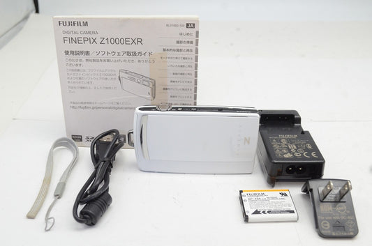 良品 FUJIFILM フジフィルム FinePix Z1000EXR コンパクトデジタルカメラ ホワイト 250930at
