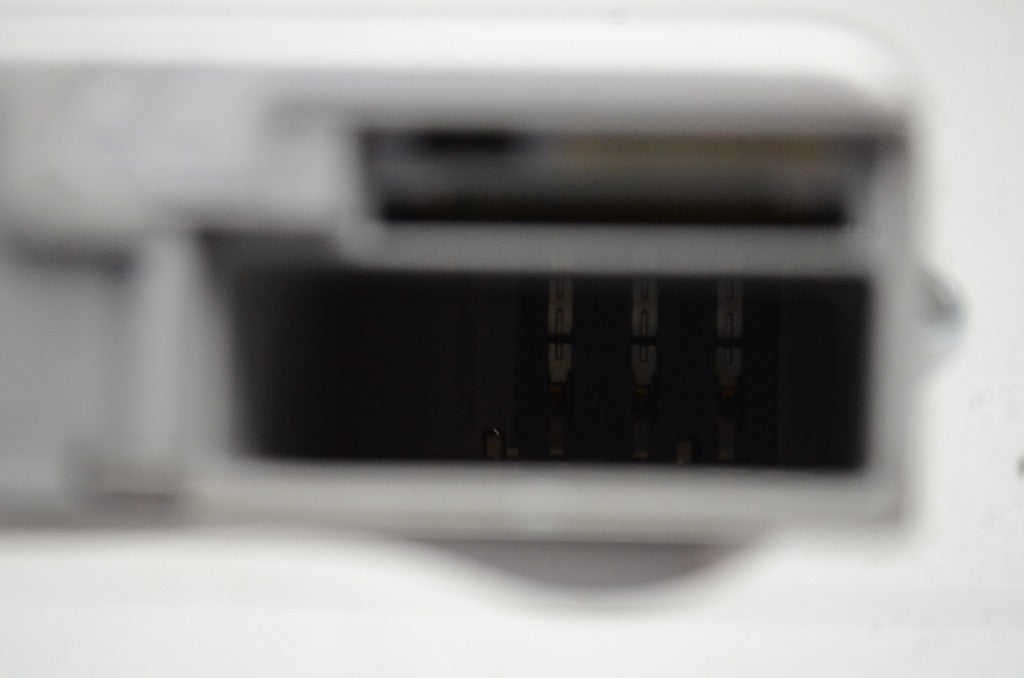 美品 FUJIFILM フジフィルム FinePix F11 コンパクトデジタルカメラ シルバー 元箱付 250930ad