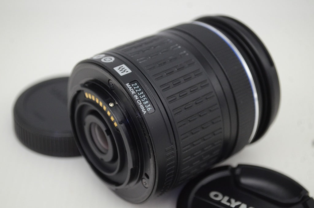 美品 OLYMPUS オリンパス ZUIKO DIGITAL ED 40-150mm F4-5.6 フォーサーズ ズームレンズ フード付 251209e