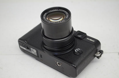 美品 FUJIFILM フジフィルム X20 デジタルカメラ ブラック 純正フード 元箱付 250930ae