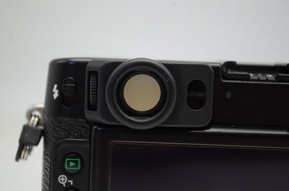 美品 FUJIFILM フジフィルム X20 デジタルカメラ ブラック 純正フード 元箱付 250930ae