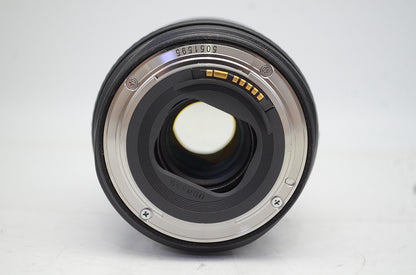 良品 Canon キヤノン EF 24-105mm F4L IS USM フルサイズ ズームレンズ フード付 251002y