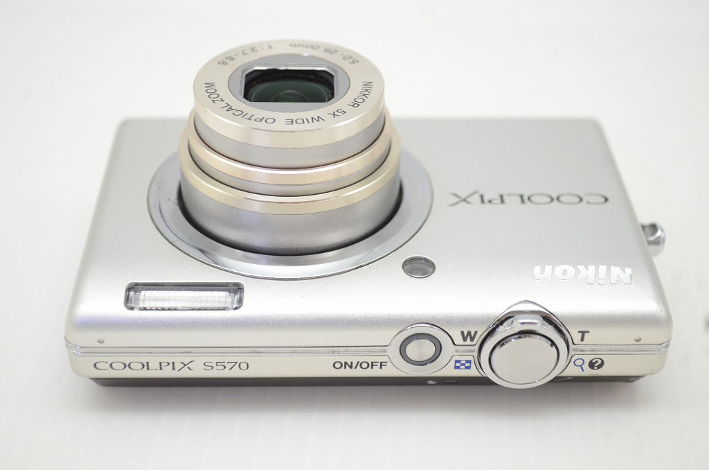Nikon ニコン COOLPIX S570 コンパクトデジタルカメラ シルバー 元箱付 251209a