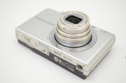 Nikon ニコン COOLPIX S570 コンパクトデジタルカメラ シルバー 元箱付 251209a