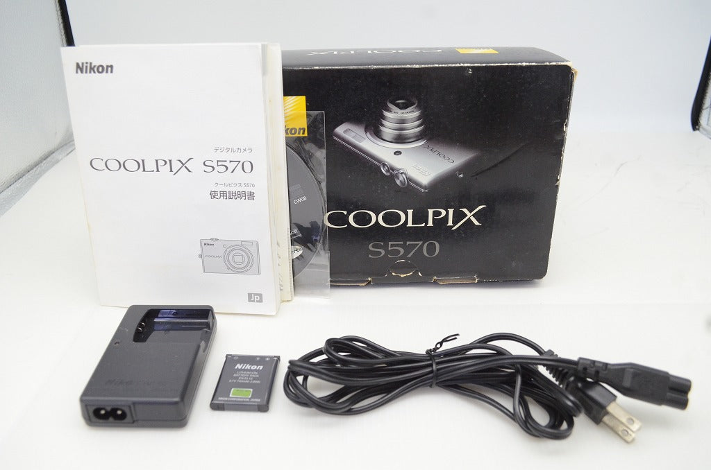 Nikon ニコン COOLPIX S570 コンパクトデジタルカメラ シルバー 元箱付 251209a
