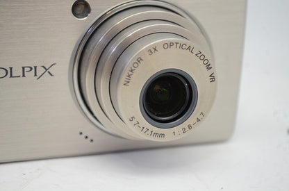 良品 Nikon ニコン COOLPIX S500 コンパクトデジタルカメラ シルバー 251002d