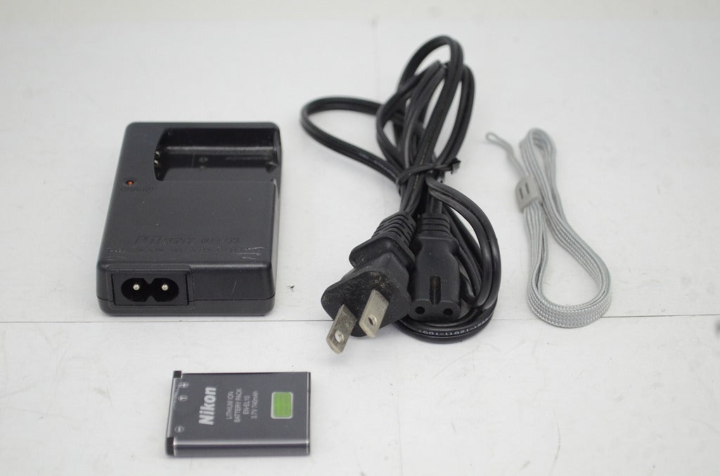 良品 Nikon ニコン COOLPIX S500 コンパクトデジタルカメラ シルバー 251002d