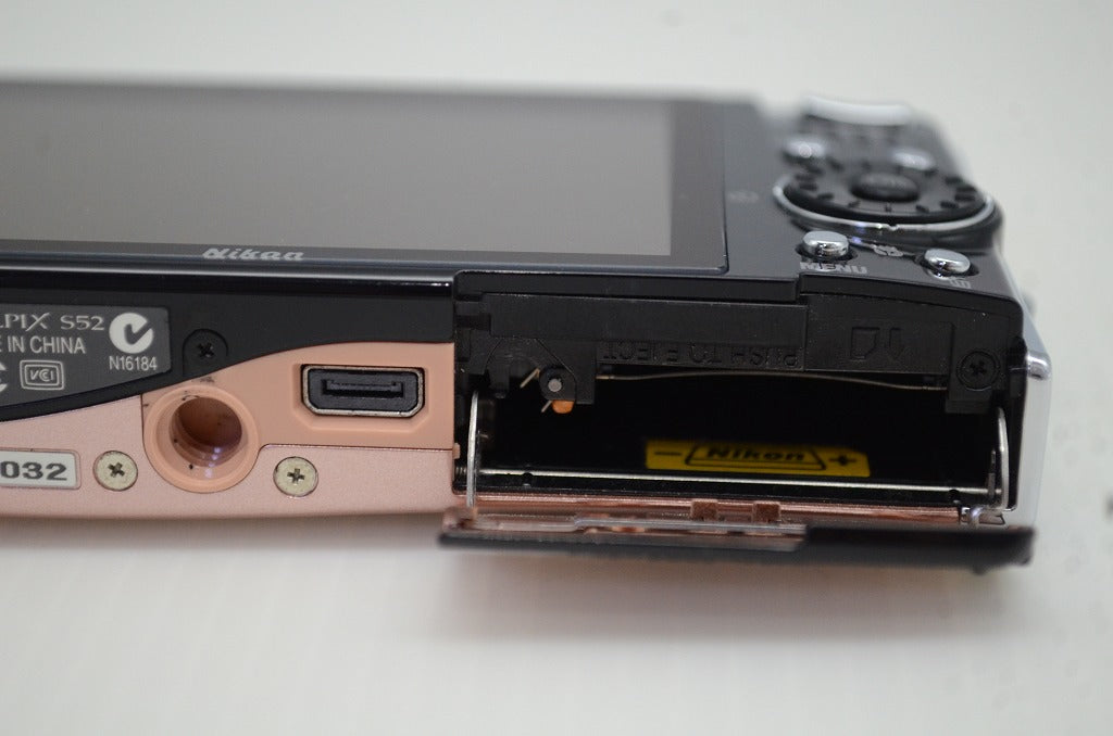 Nikon ニコン COOLPIX S52 コンパクトデジタルカメラ コーラルピンク 元箱付 251002v