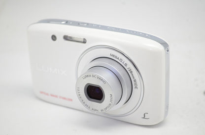 美品 Panasonic パナソニック LUMIX DMC-S2 コンパクトデジタルカメラ ホワイト 元箱付 251002b