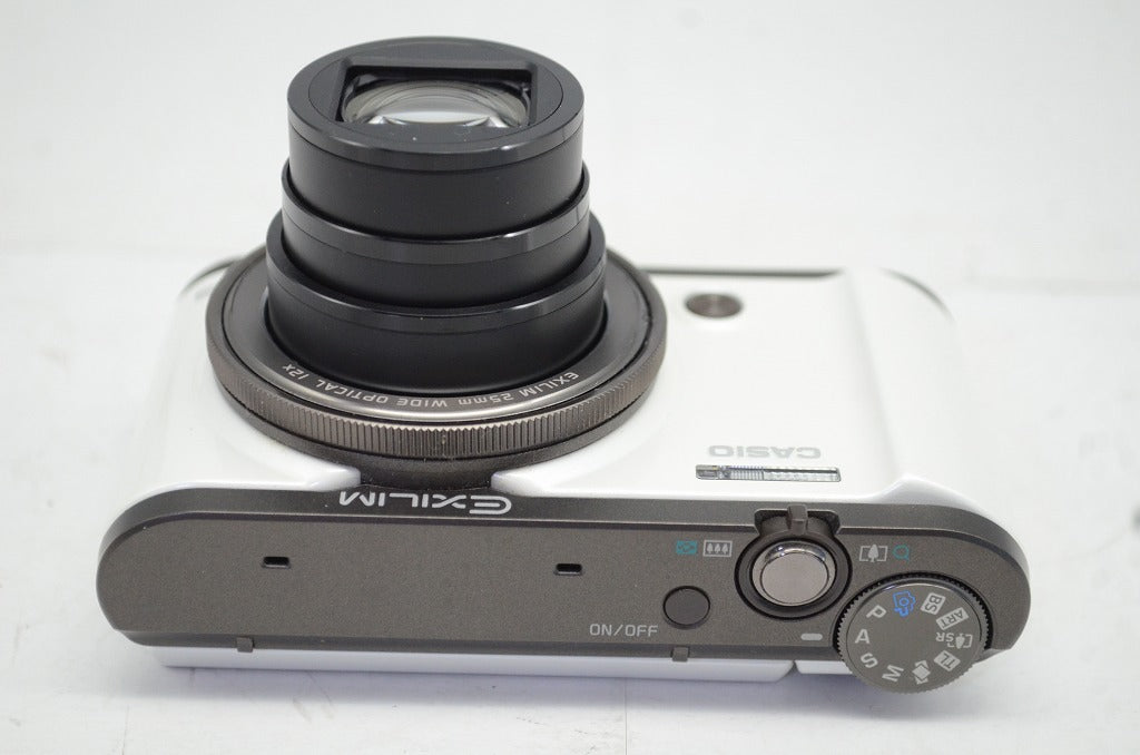 訳あり品 CASIO カシオ HIGH SPEED EXILIM EX-ZR3000 コンパクトデジタルカメラ ホワイト 元箱付 251002aa