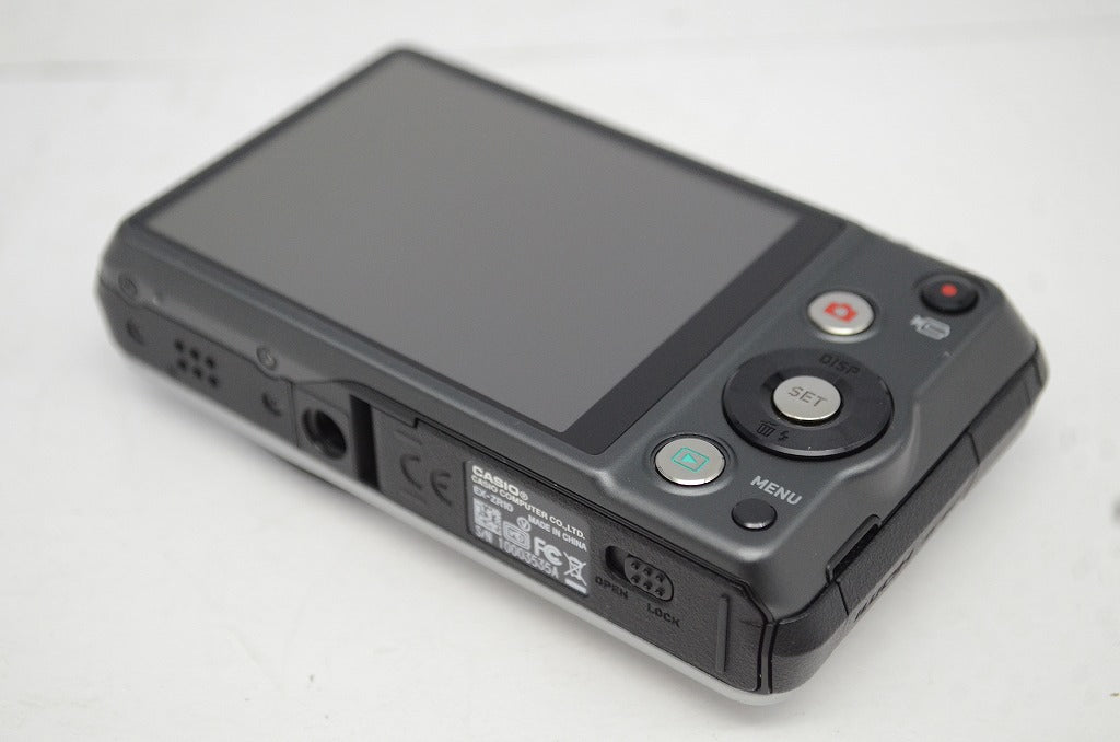 美品 CASIO カシオ EXILIM EX-ZR10 コンパクトデジタルカメラ シルバー 251001a
