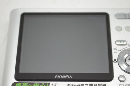 良品 FUJIFILM フジフイルム FinePix Z1 シルバー コンパクトデジタルカメラ 元箱付 251002f