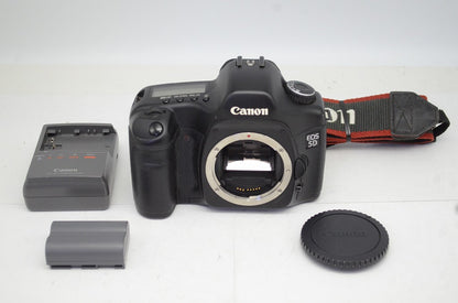 Canon キヤノン EOS 5D ボディ デジタル一眼レフカメラ 251002n