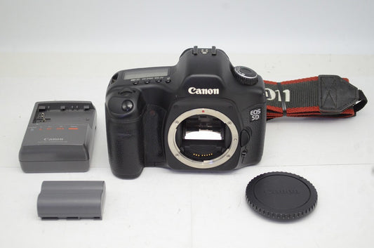Canon キヤノン EOS 5D ボディ デジタル一眼レフカメラ 251002n