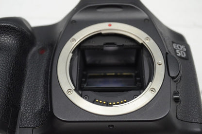 Canon キヤノン EOS 5D ボディ デジタル一眼レフカメラ 251002n
