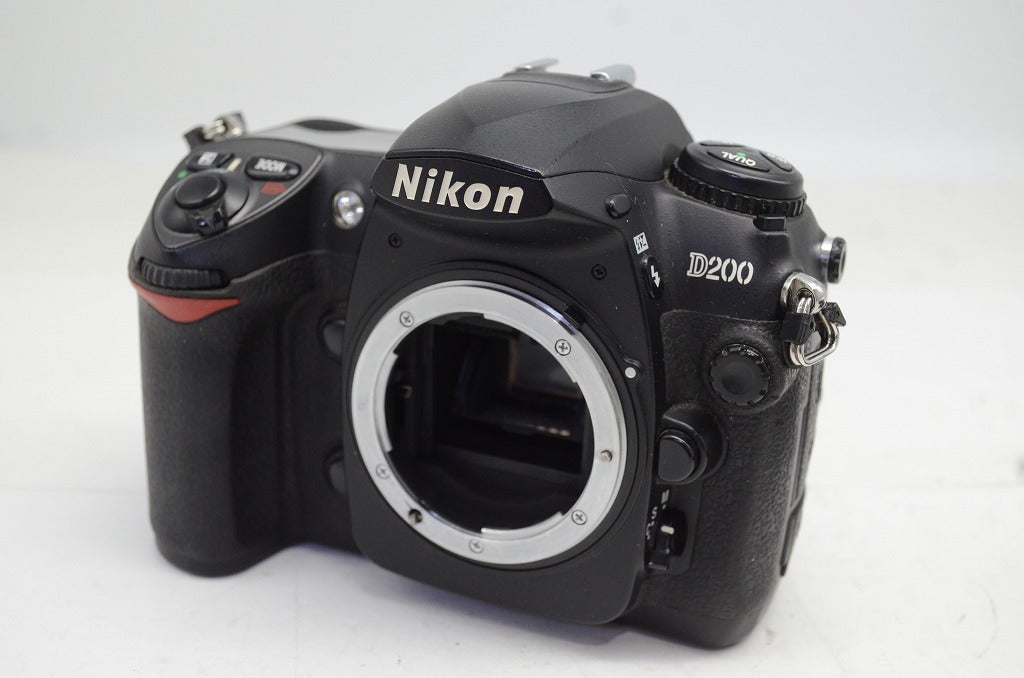 Nikon ニコン D200 ボディ デジタル一眼レフカメラ 251002k