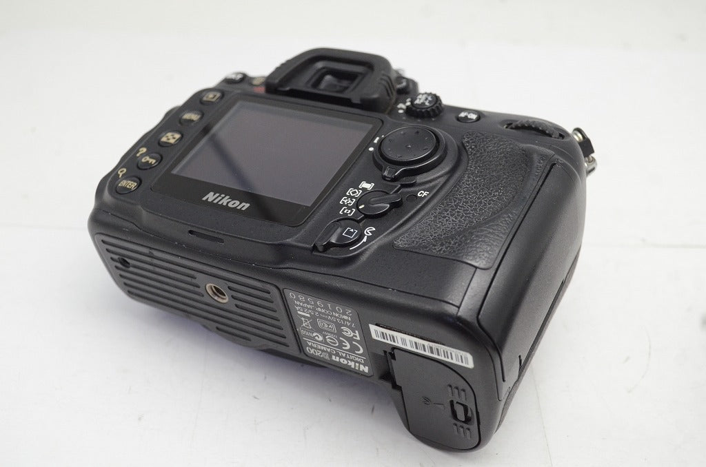 Nikon ニコン D200 ボディ デジタル一眼レフカメラ 251002k