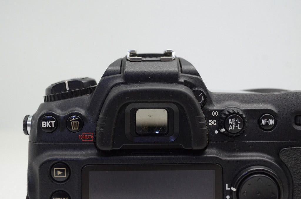 Nikon ニコン D200 ボディ デジタル一眼レフカメラ 251002k