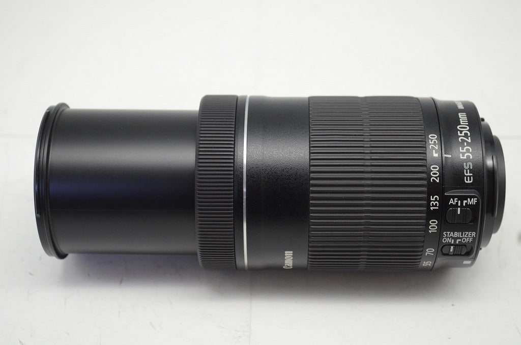 美品 Canon キヤノン EF-S 55-250mm F4-5.6 IS STM APS-C ズームレンズ 別売りフード付 251003af