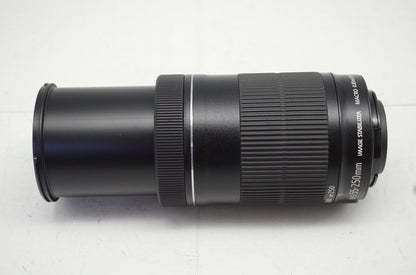 美品 Canon キヤノン EF-S 55-250mm F4-5.6 IS STM APS-C ズームレンズ 別売りフード付 251003af