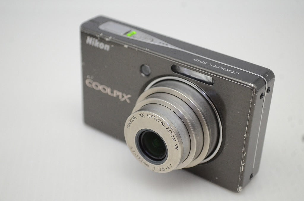 Nikon COOLPIX S510 Compact Digital Camera Urban Black 251215m