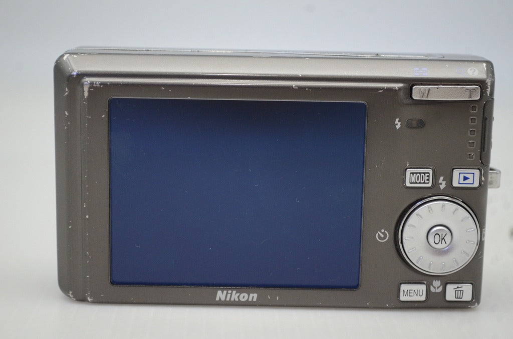 Nikon COOLPIX S510 Compact Digital Camera Urban Black 251215m