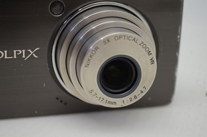 Nikon COOLPIX S510 Compact Digital Camera Urban Black 251215m