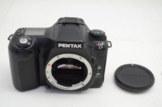 美品 PENTAX ペンタックス *ist D ボディ デジタル一眼レフカメラ 251006b