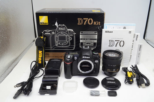 Nikon ニコン D70 + AF-S DX NIKKOR 18-70mm F3.5-4.5G レンズキット デジタル一眼レフカメラ 元箱付 251003ad