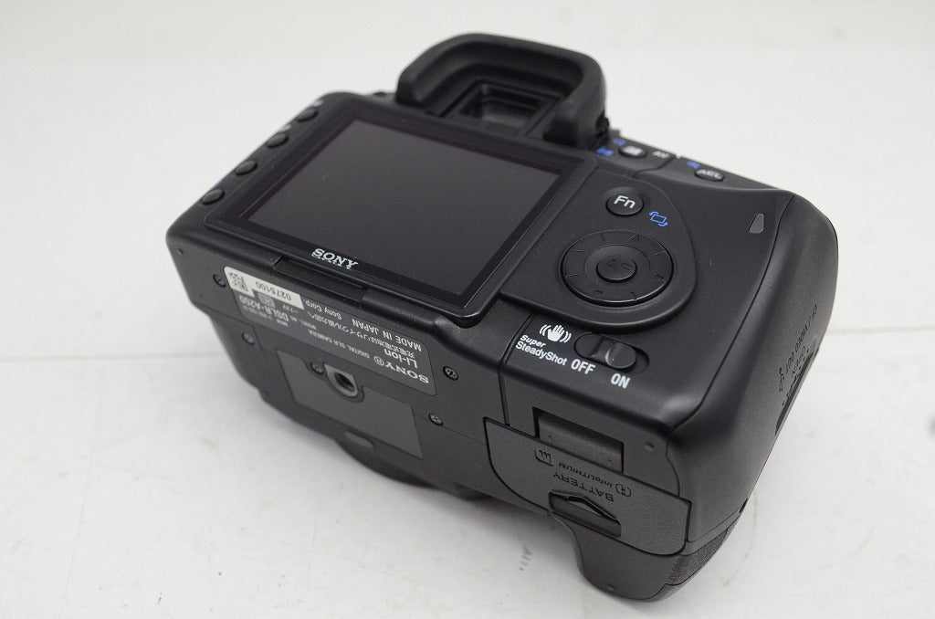 SONY ソニー α200 レンズキット DSLR-A200K (DT 18-70mm F3.5-5.6 SAL1870) デジタル一眼レフカメラ 251003y