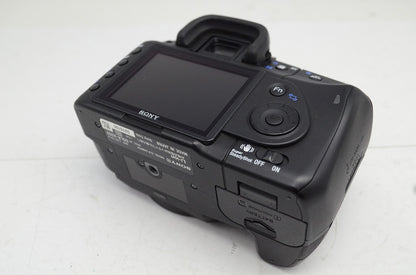 SONY ソニー α200 レンズキット DSLR-A200K (DT 18-70mm F3.5-5.6 SAL1870) デジタル一眼レフカメラ 251003y
