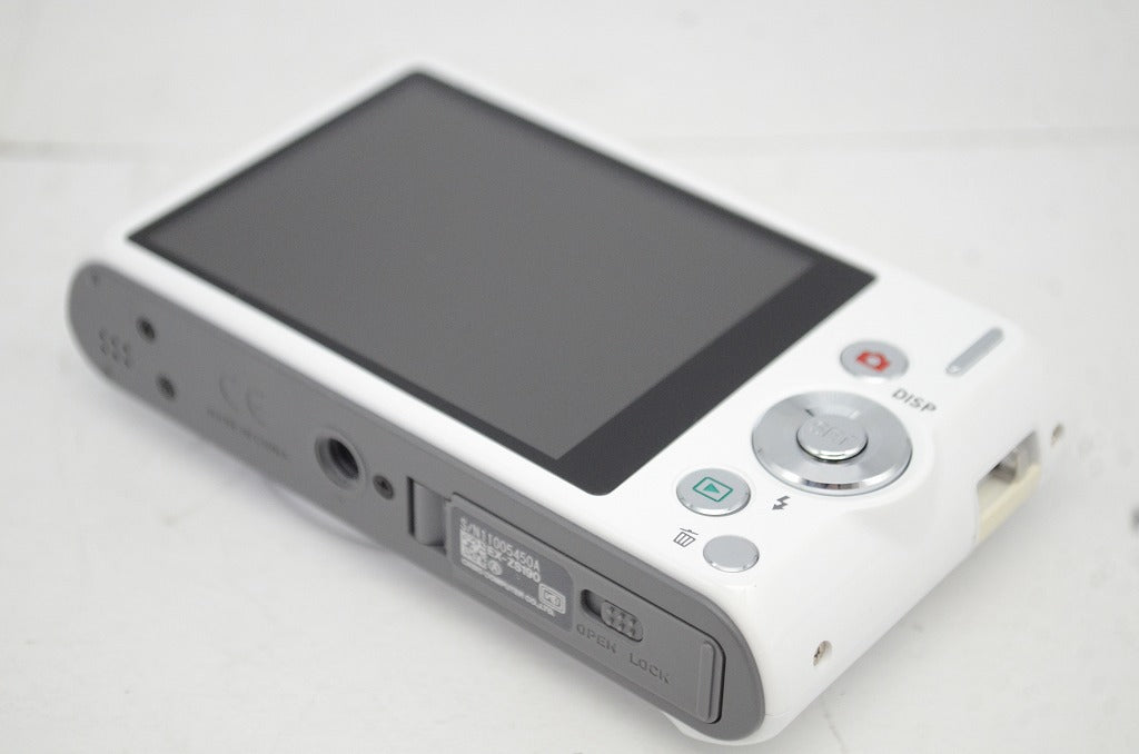 美品 CASIO カシオ EXILIM EX-ZS190 コンパクトデジタルカメラ ホワイト 251008ad