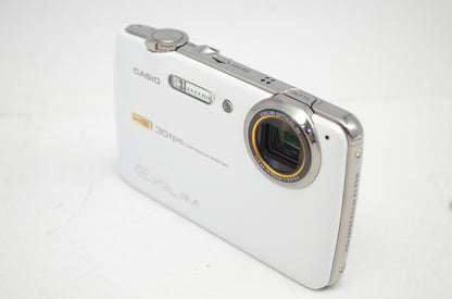美品 CASIO カシオ HIGH SPEED EXILIM EX-FS10 ホワイト コンパクトデジタルカメラ 251007c