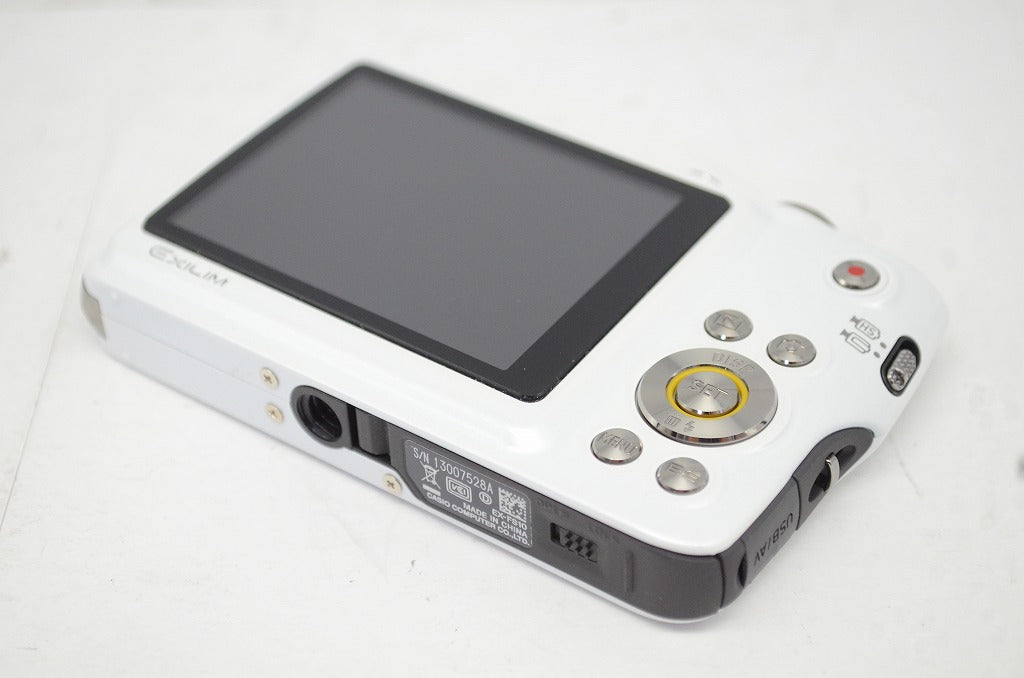 美品 CASIO カシオ HIGH SPEED EXILIM EX-FS10 ホワイト コンパクトデジタルカメラ 251007c