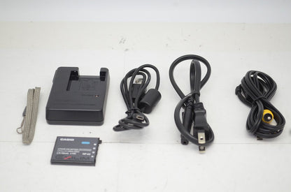 美品 CASIO カシオ HIGH SPEED EXILIM EX-FS10 ホワイト コンパクトデジタルカメラ 251007c