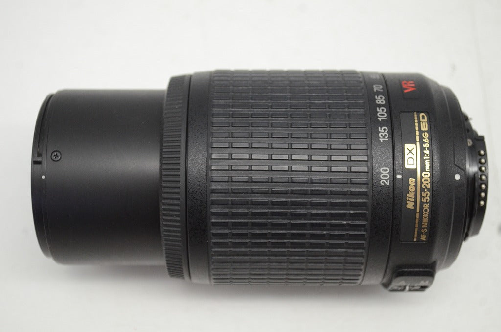 良品 Nikon ニコン AF-S DX NIKKOR 55-200mm F4-5.6G ED VR APS-C ズームレンズ フード付 251008u
