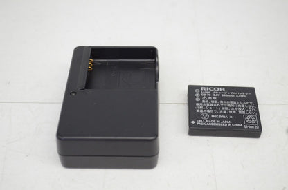 RICOH リコー CX2 ブラック コンパクトデジタルカメラ 251009h