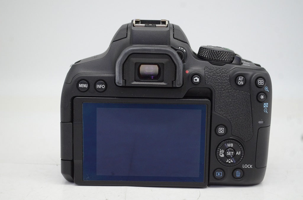 美品 Canon キヤノン EOS Kiss X10i ＋ EF-S 18-55 IS STM レンズキット デジタル一眼レフカメラ 251008e
