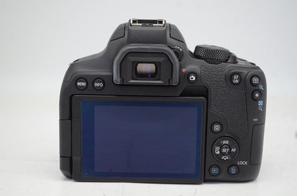 美品 Canon キヤノン EOS Kiss X10i ＋ EF-S 18-55 IS STM レンズキット デジタル一眼レフカメラ 251008e